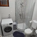Deniza 4 Guests דירה