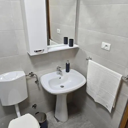 아파트 Deniza 4 Guests *